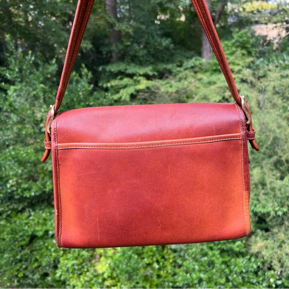 Coach Vintage Spectator Shoulder Bag 9767 British Tan Leather Turnlock NYC USA - Picture 16 of 16